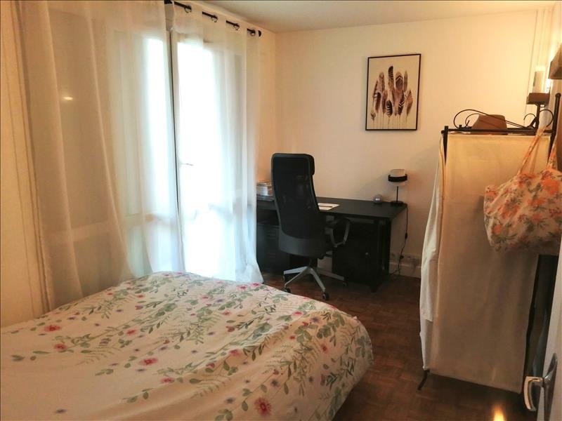 Location Appartement à Paris Buttes-Chaumont 19e arrondissement 2 pièces