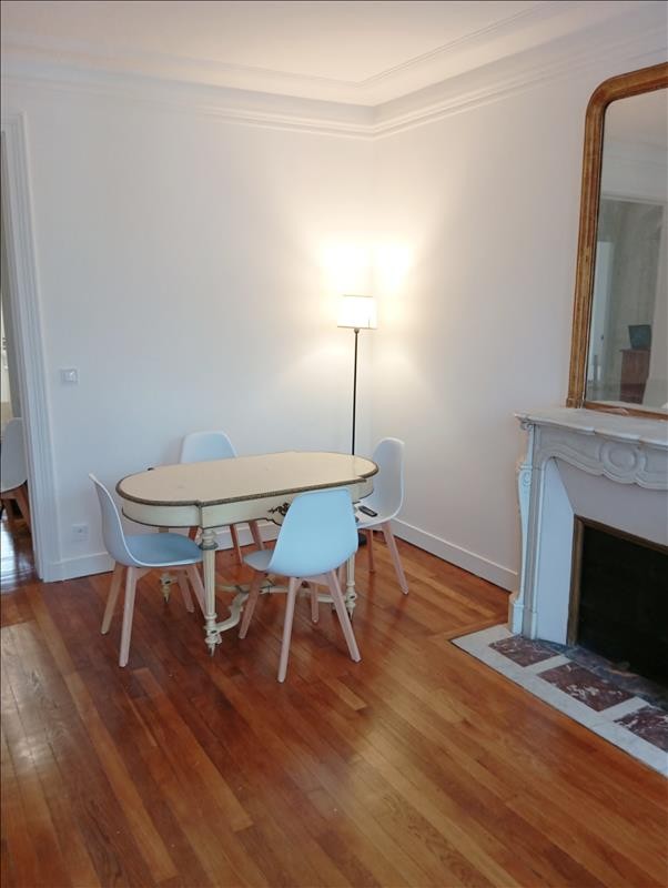 Location Appartement à Paris 3 pièces