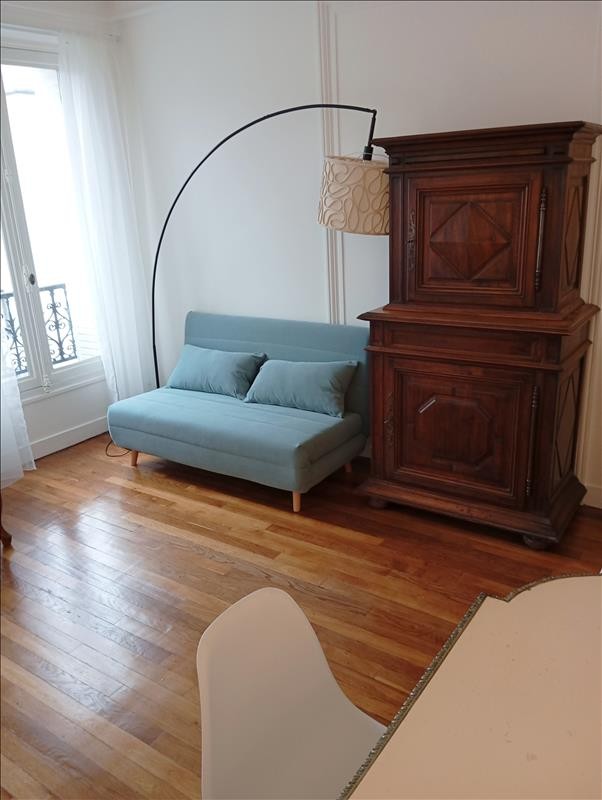 Location Appartement à Paris 3 pièces