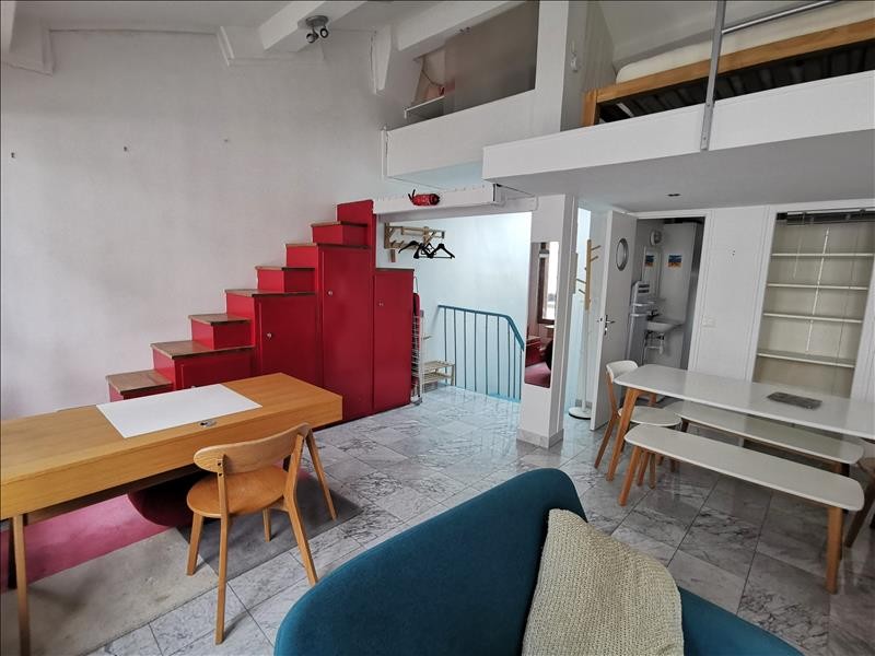 Location Appartement à Paris Butte-Montmartre 18e arrondissement 2 pièces