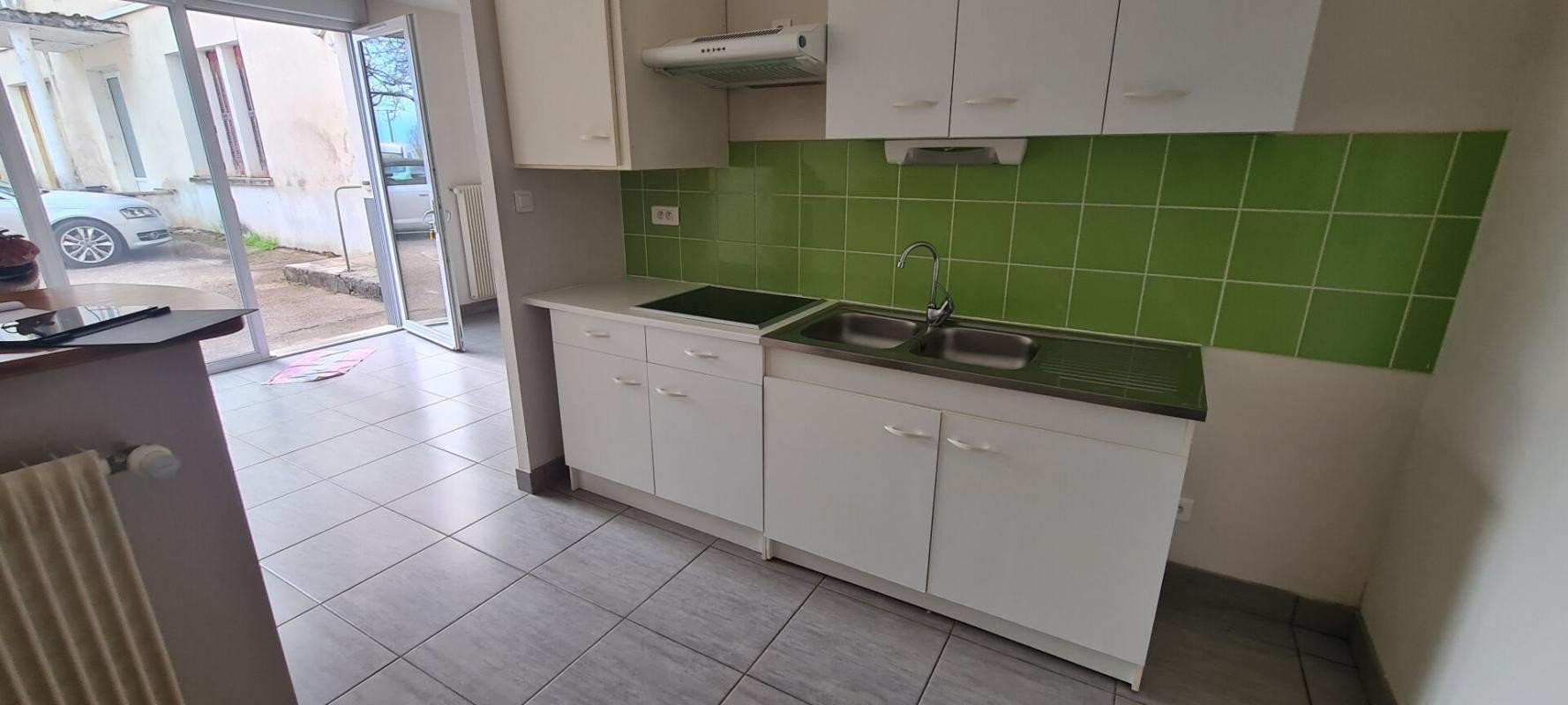 Location Appartement à Bézouotte 1 pièce