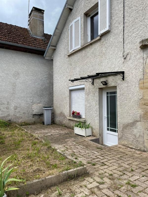 Location Appartement à Beaujeu-Saint-Vallier-Pierrejux-et-Quitteur 2 pièces