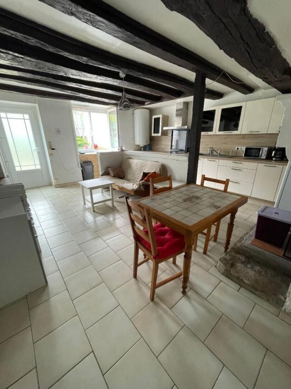 Location Appartement à Beaujeu-Saint-Vallier-Pierrejux-et-Quitteur 2 pièces