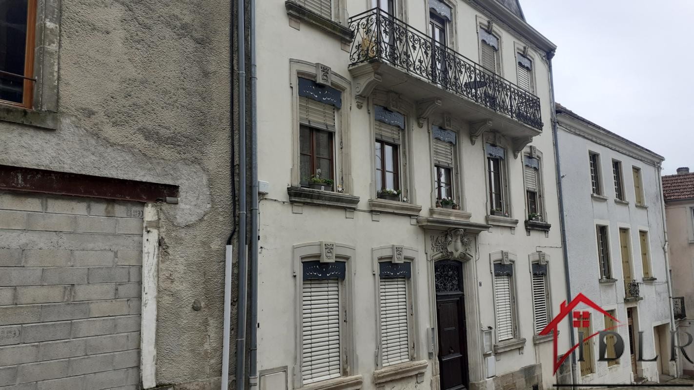 Vente Maison à Bourbonne-les-Bains 13 pièces