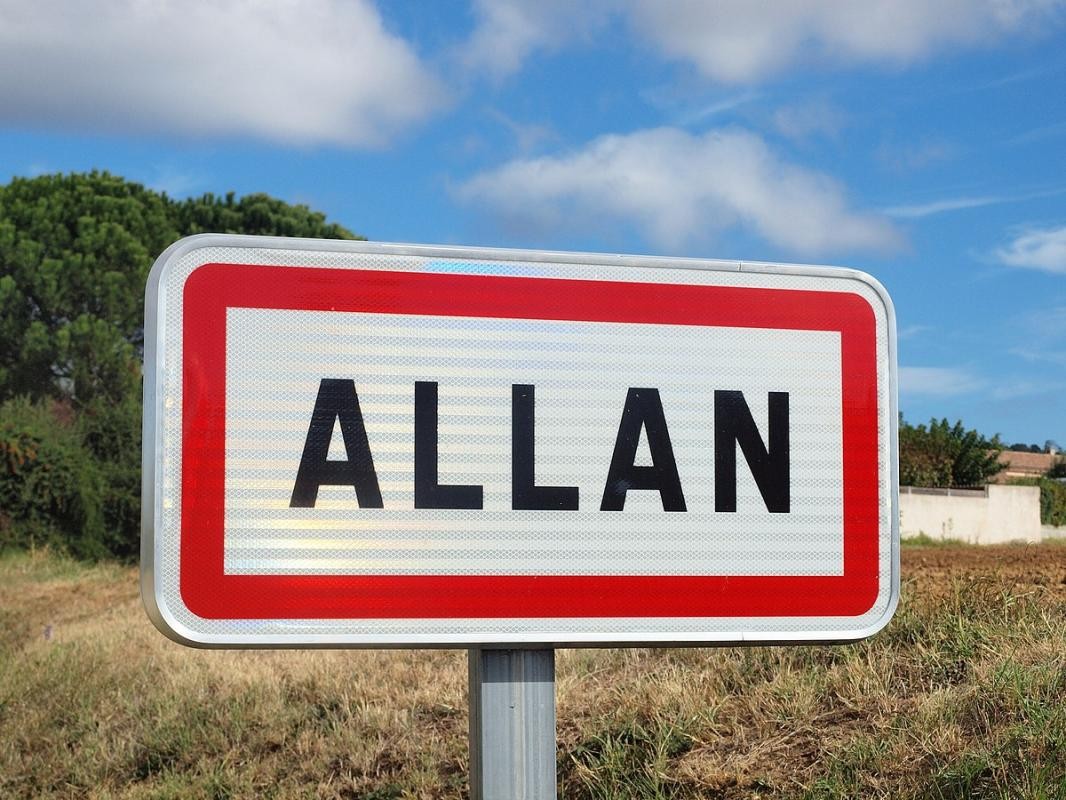 Vente Terrain à Allan 0 pièce