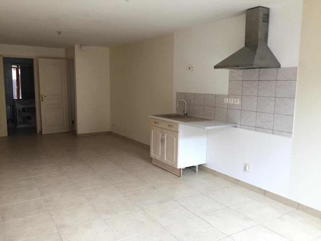 Location Appartement à Charmes-sur-l'Herbasse 1 pièce