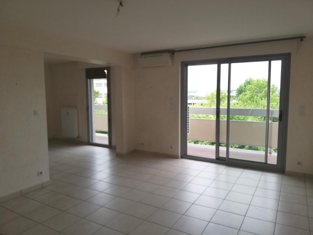 Location Appartement à Romans-sur-Isère 5 pièces