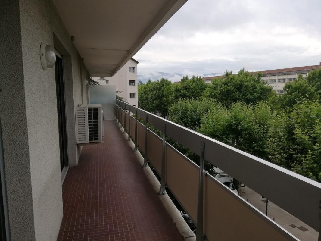 Location Appartement à Romans-sur-Isère 5 pièces