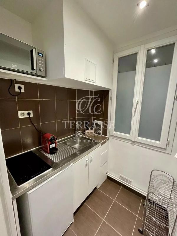 Vente Appartement à Paris Entrepôt 10e arrondissement 1 pièce