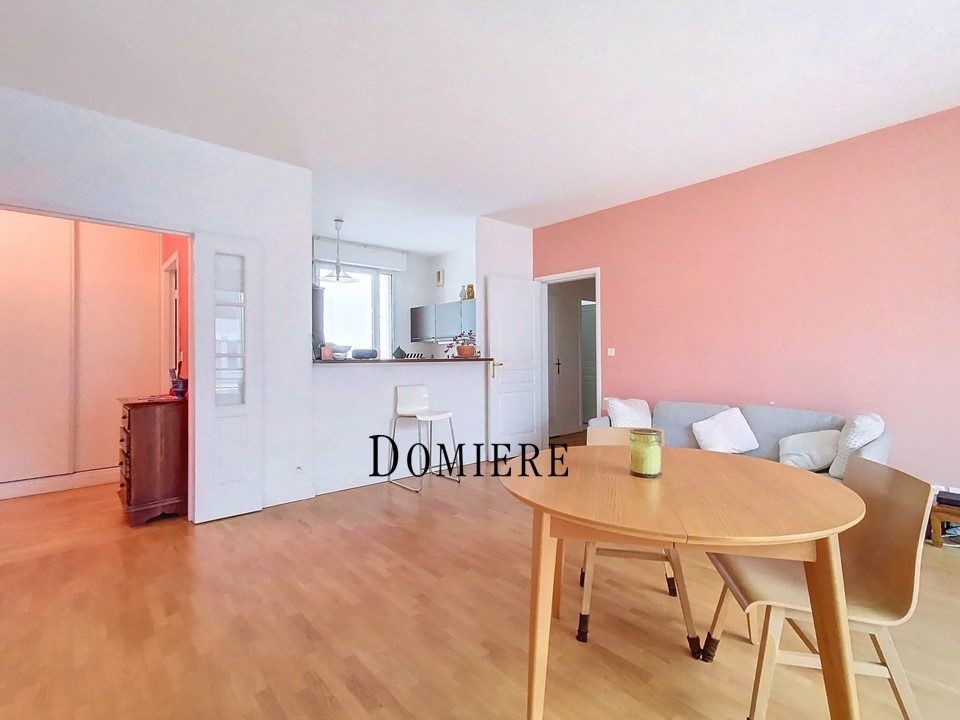 Vente Appartement à Paris Batignolles-Monceaux 17e arrondissement 5 pièces