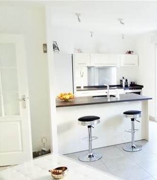 Location Appartement à Neuville-sur-Saône 2 pièces