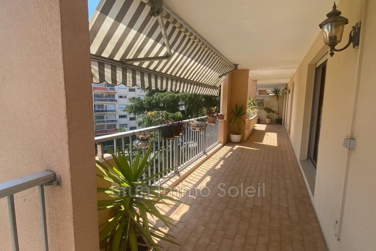 Vente Appartement à Cagnes-sur-Mer 5 pièces