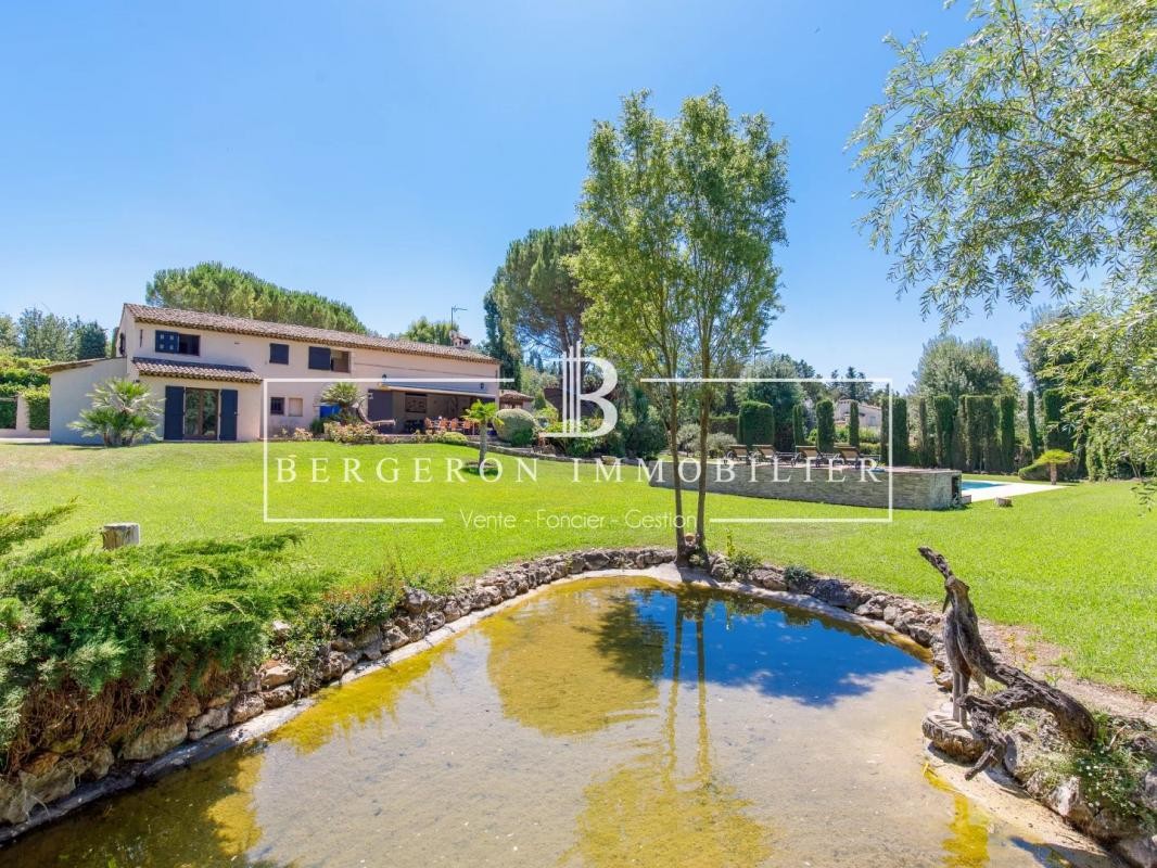 Vente Maison à Châteauneuf-Grasse 8 pièces