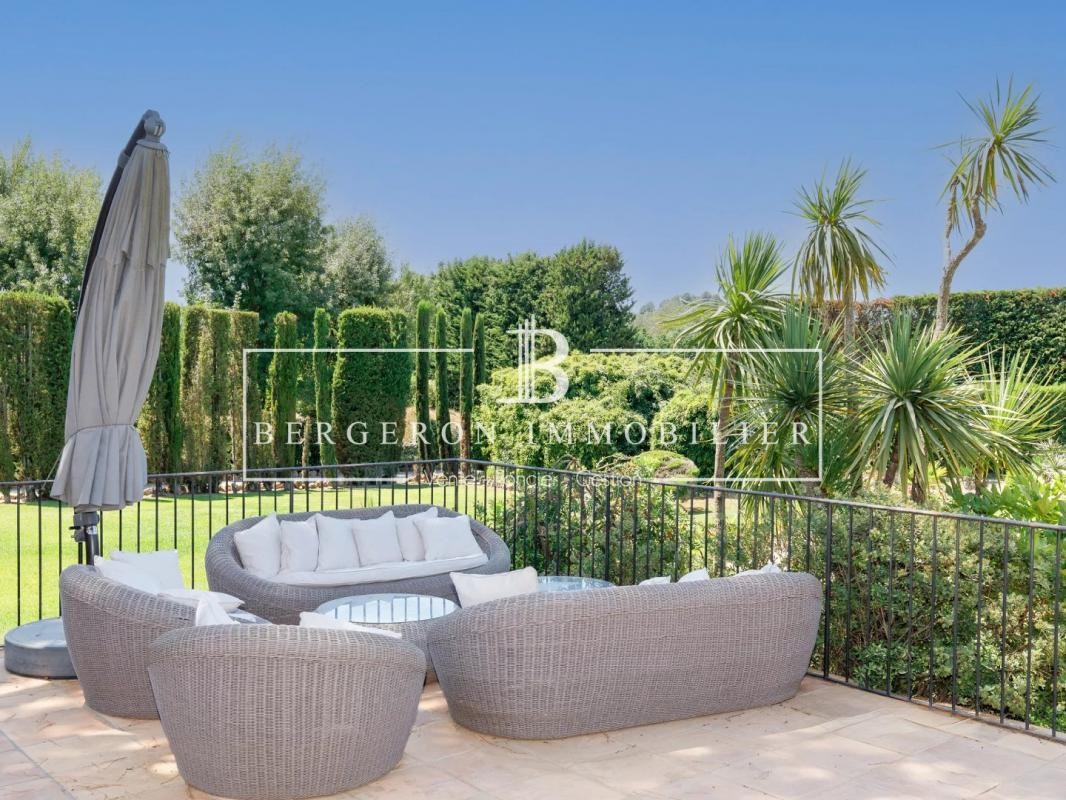 Vente Maison à Châteauneuf-Grasse 8 pièces