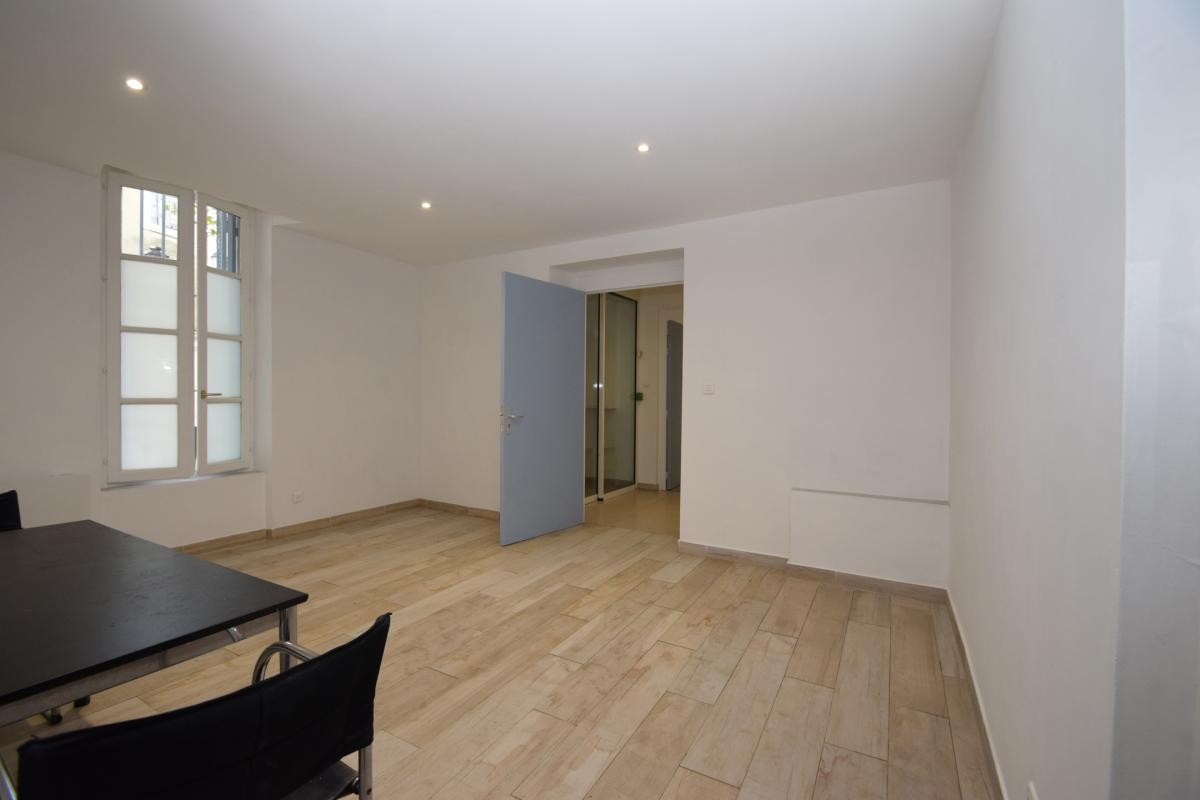 Vente Appartement à Cadenet 5 pièces