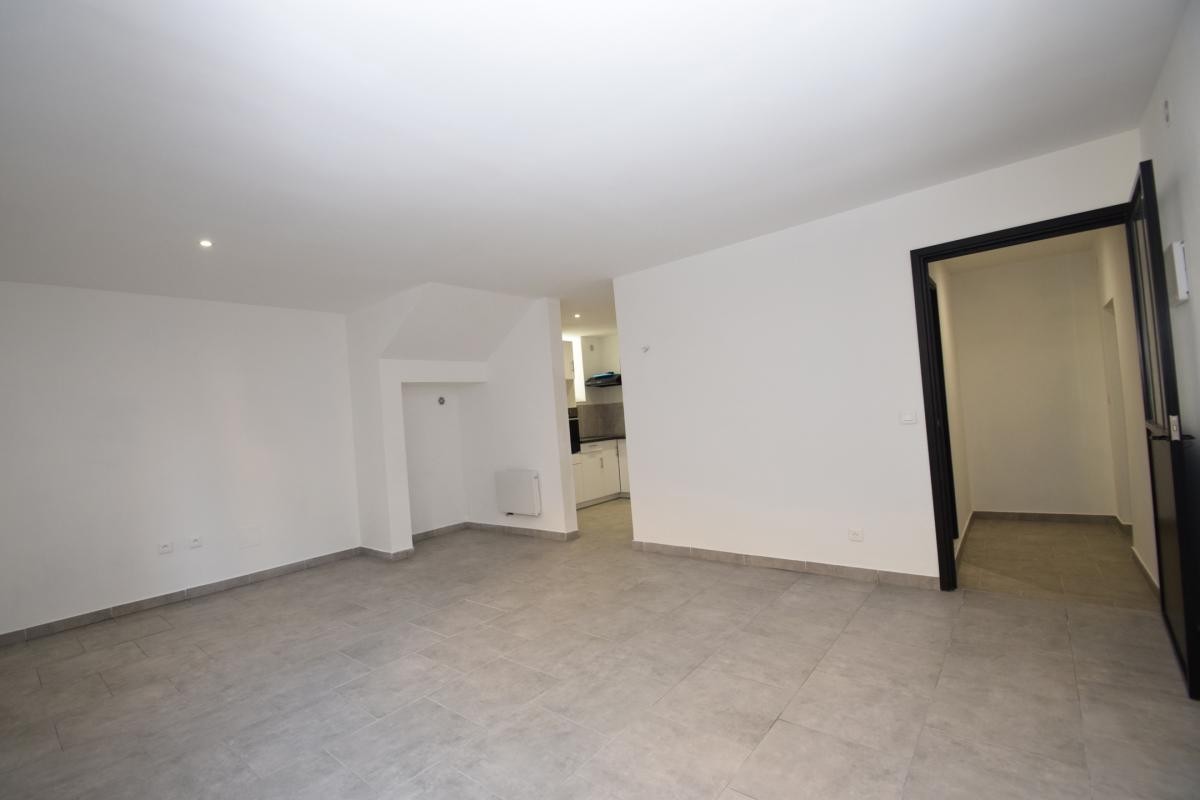 Vente Appartement à Cadenet 5 pièces