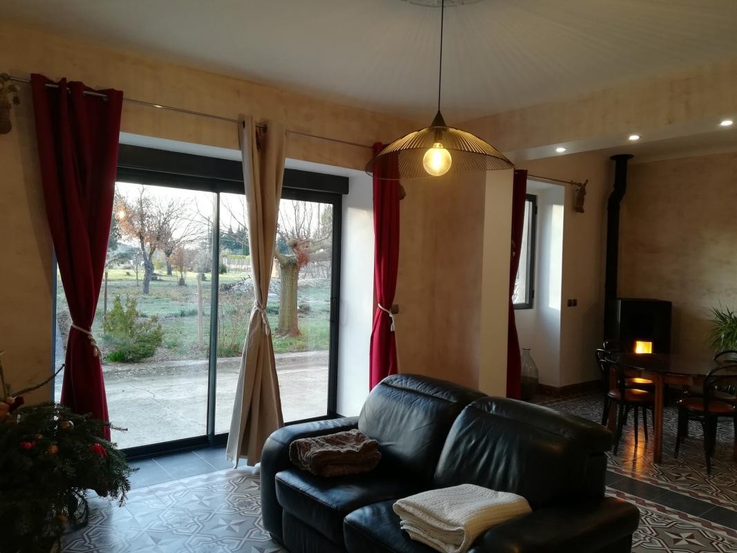 Location Appartement à Pernes-les-Fontaines 2 pièces