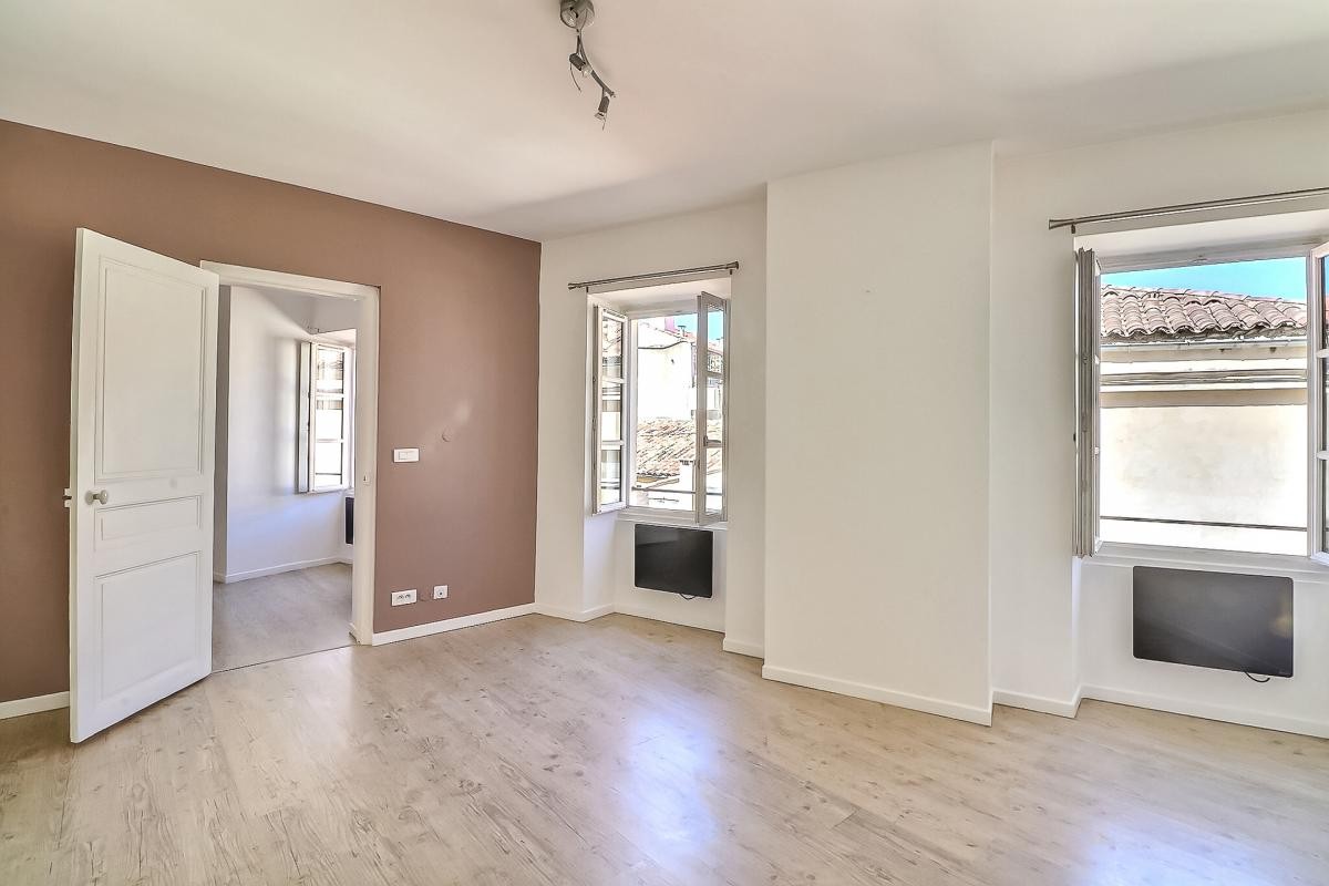 Location Appartement à Nîmes 2 pièces