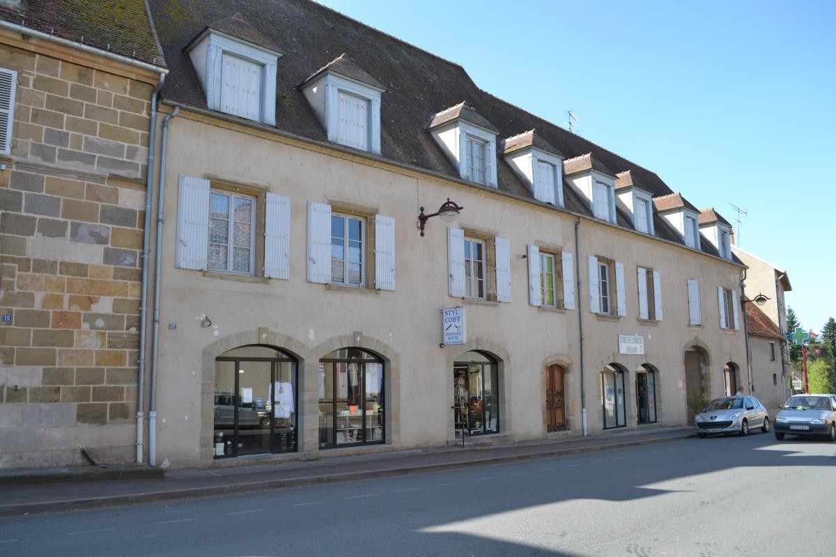 Location Appartement à Villefranche-d'Allier 2 pièces