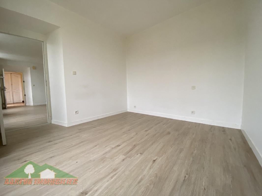 Location Appartement à Villeneuve-de-Rivière 2 pièces