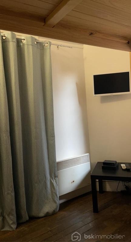 Vente Appartement à Paris Buttes-Chaumont 19e arrondissement 1 pièce