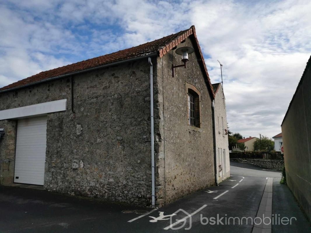 Vente Maison à la Chapelle-Rousselin 6 pièces