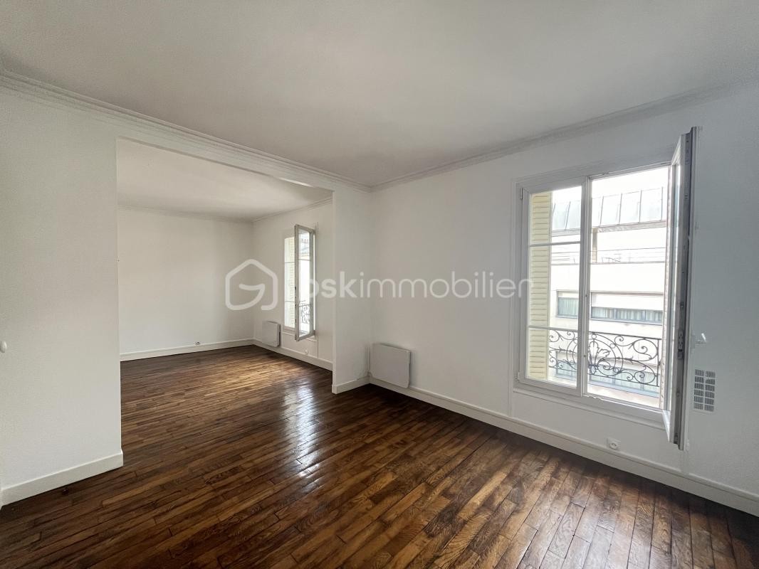 Vente Appartement à Paris Butte-Montmartre 18e arrondissement 3 pièces