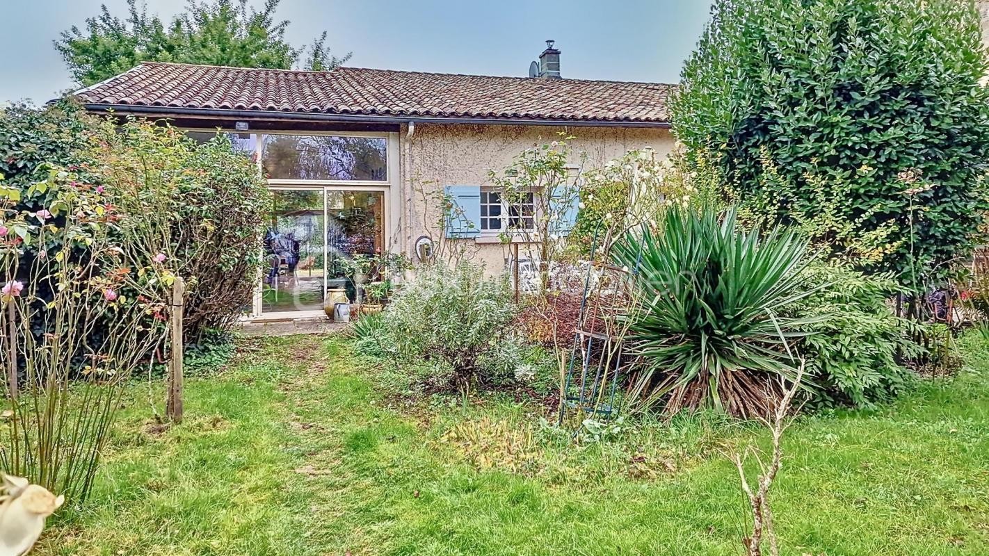 Vente Maison à Saint-Seurin-de-Prats 7 pièces