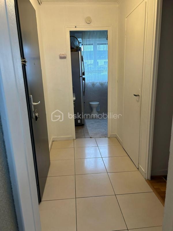 Vente Appartement à Saint-Jean-de-la-Ruelle 3 pièces