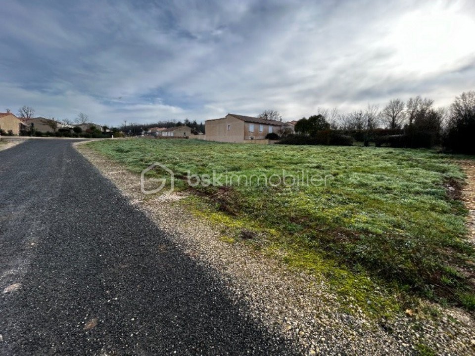 Vente Terrain à Sauzé-Vaussais 0 pièce