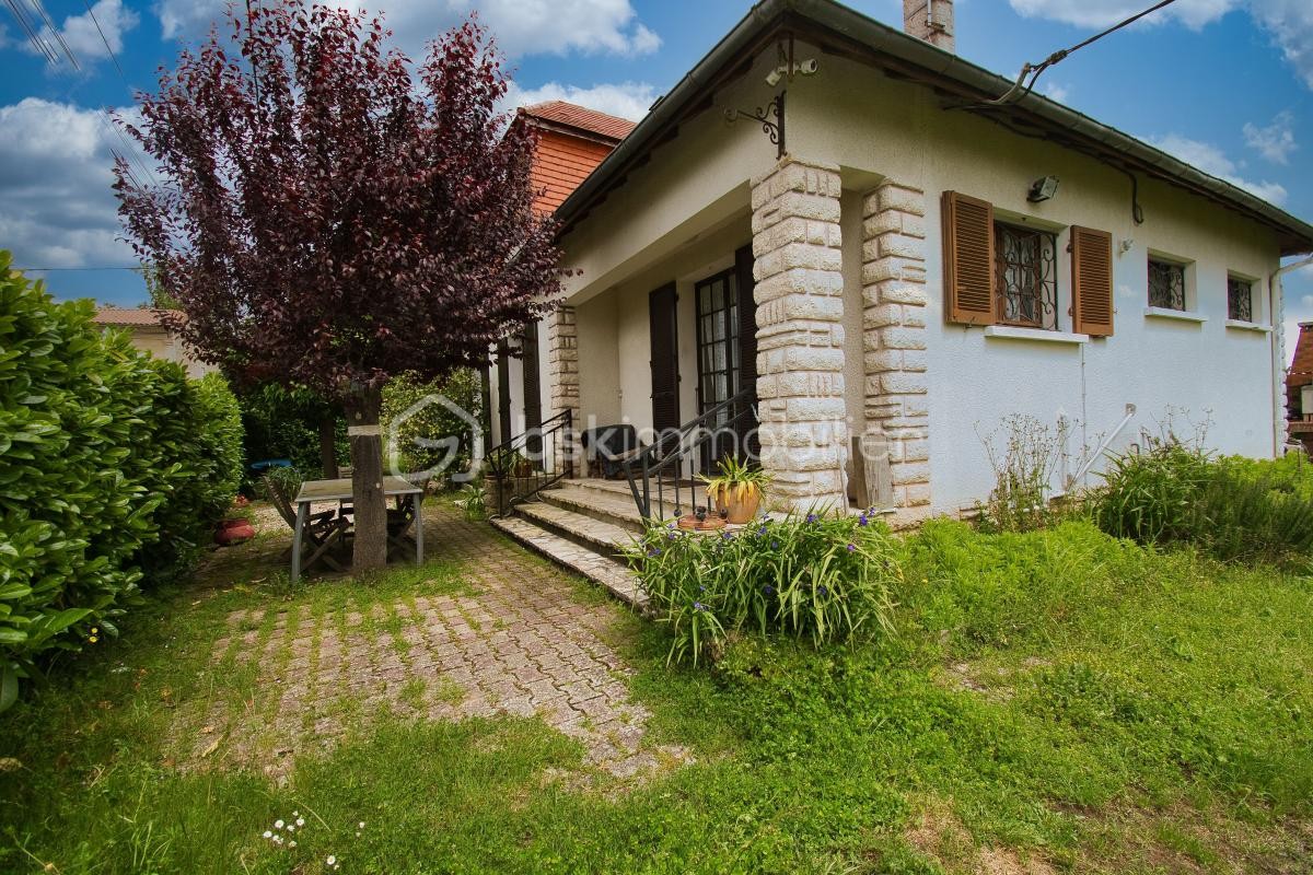 Vente Maison à Saint-Médard-de-Guizières 5 pièces