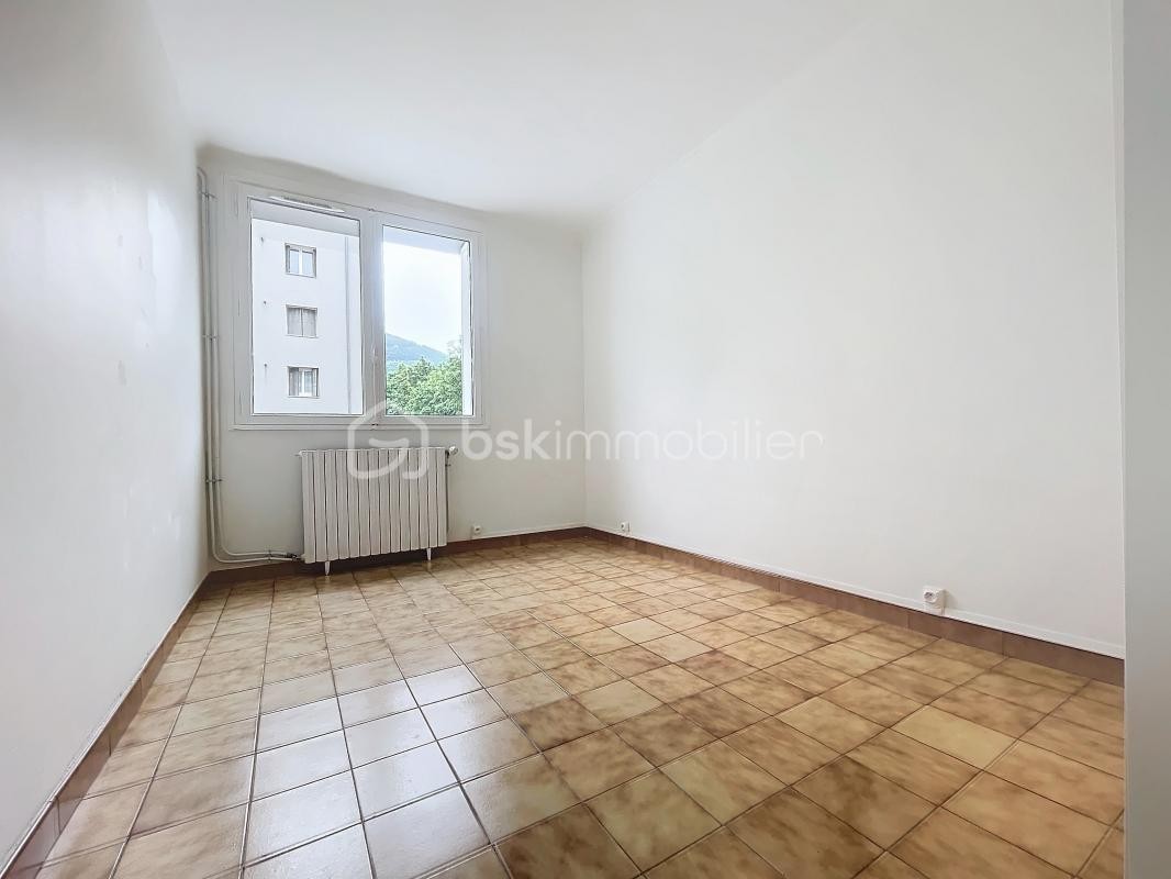 Vente Appartement à Fontaine 4 pièces