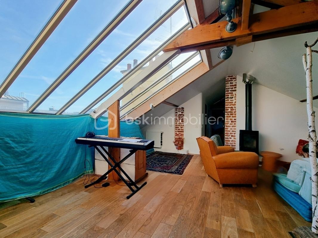 Vente Appartement à Paris Buttes-Chaumont 19e arrondissement 7 pièces