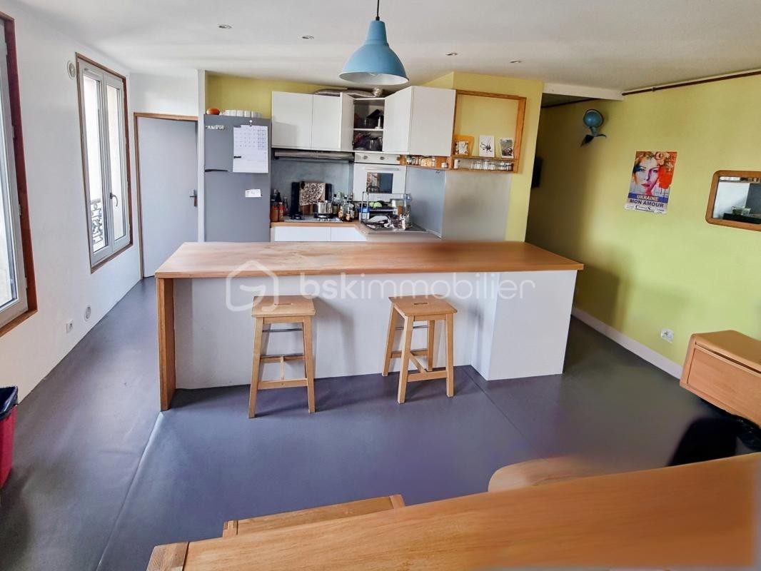 Vente Appartement à Paris Buttes-Chaumont 19e arrondissement 7 pièces