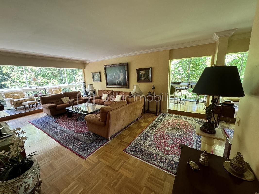 Vente Appartement à le Chesnay 6 pièces