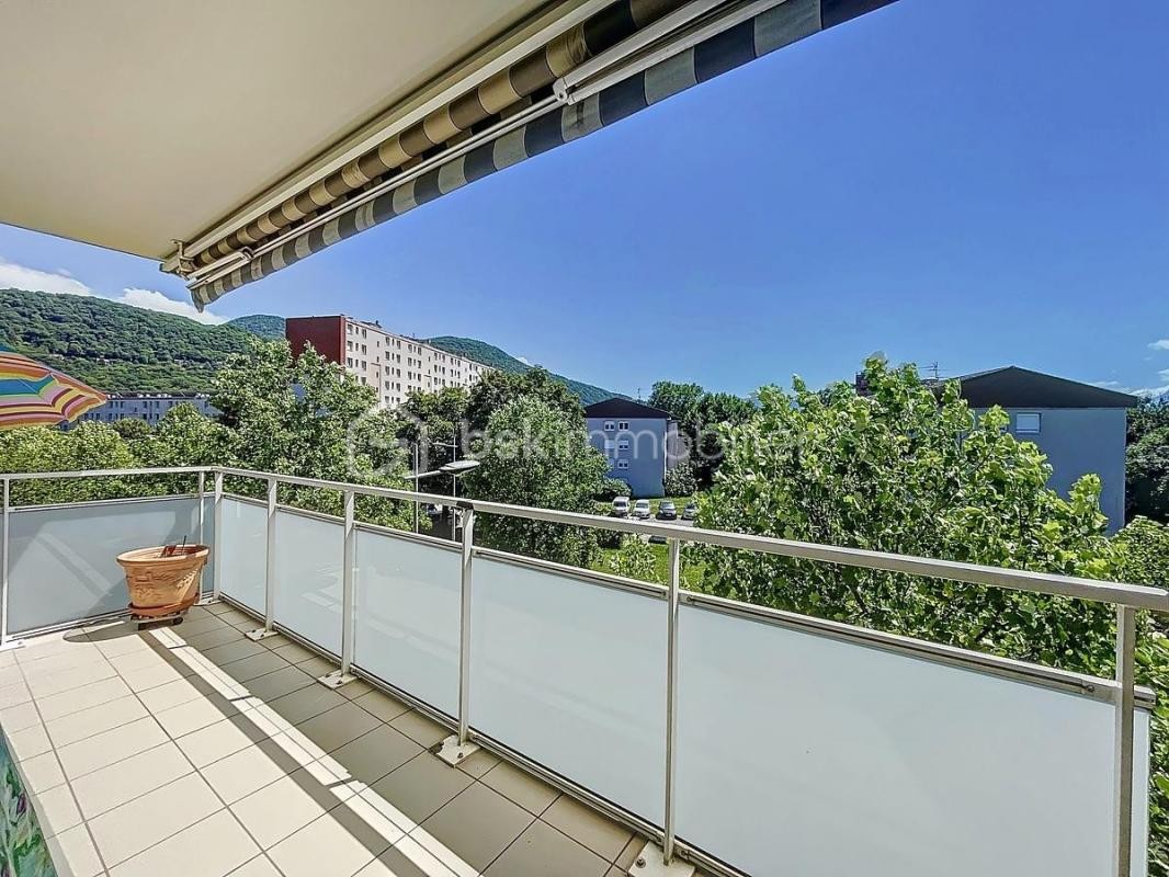 Vente Appartement à Saint-Martin-d'Hères 4 pièces