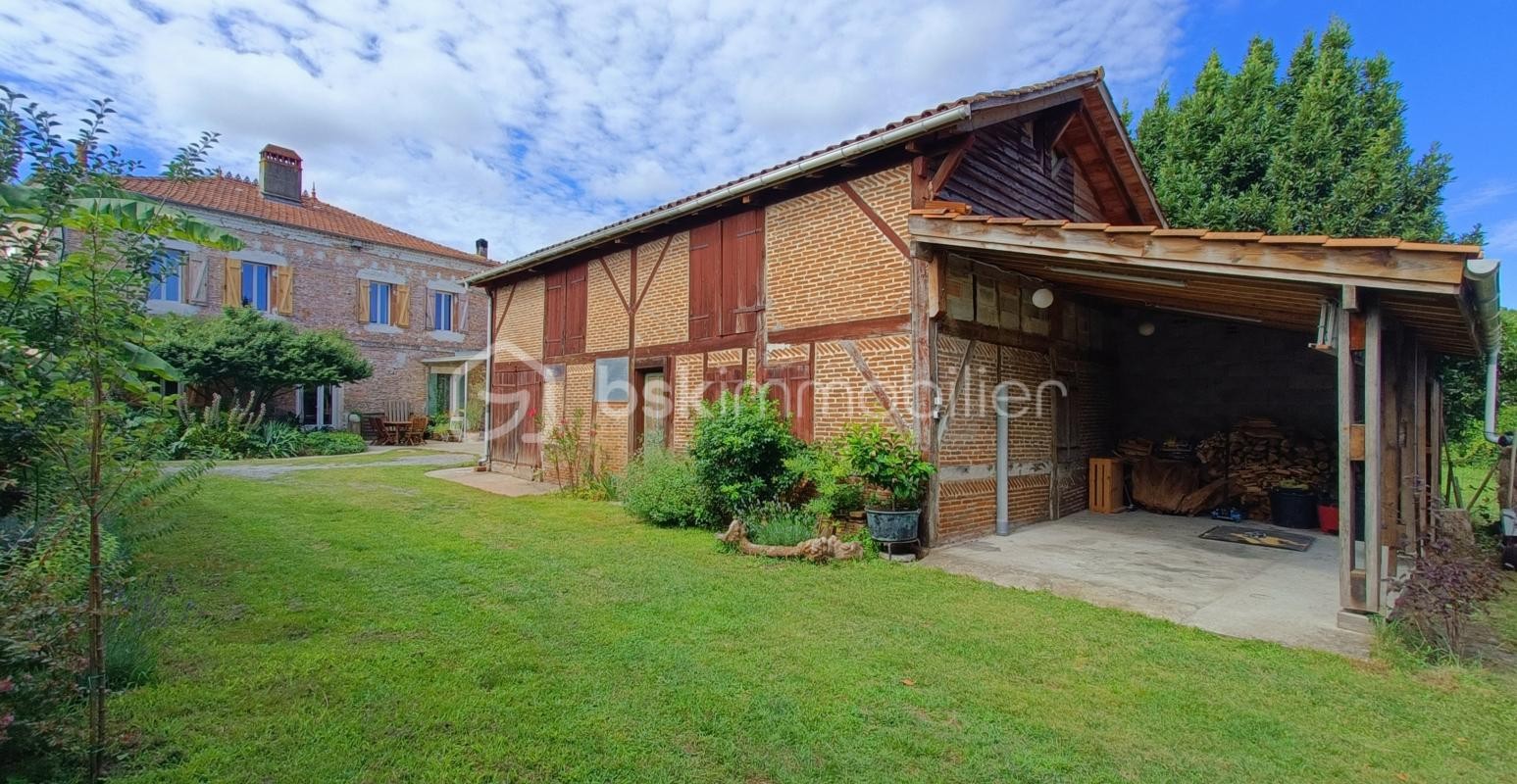 Vente Maison à Saint-Julien-en-Born 12 pièces