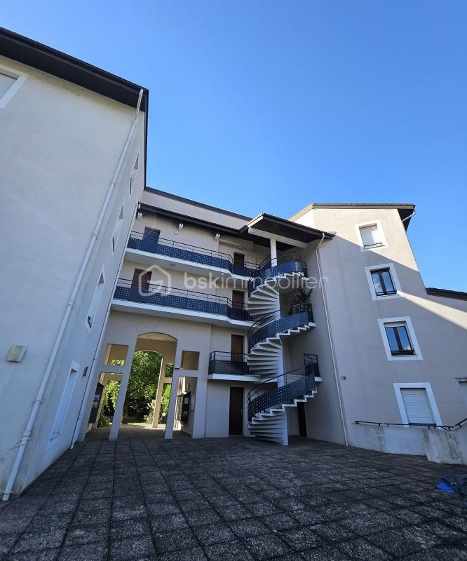 Vente Appartement à Fontaine 2 pièces