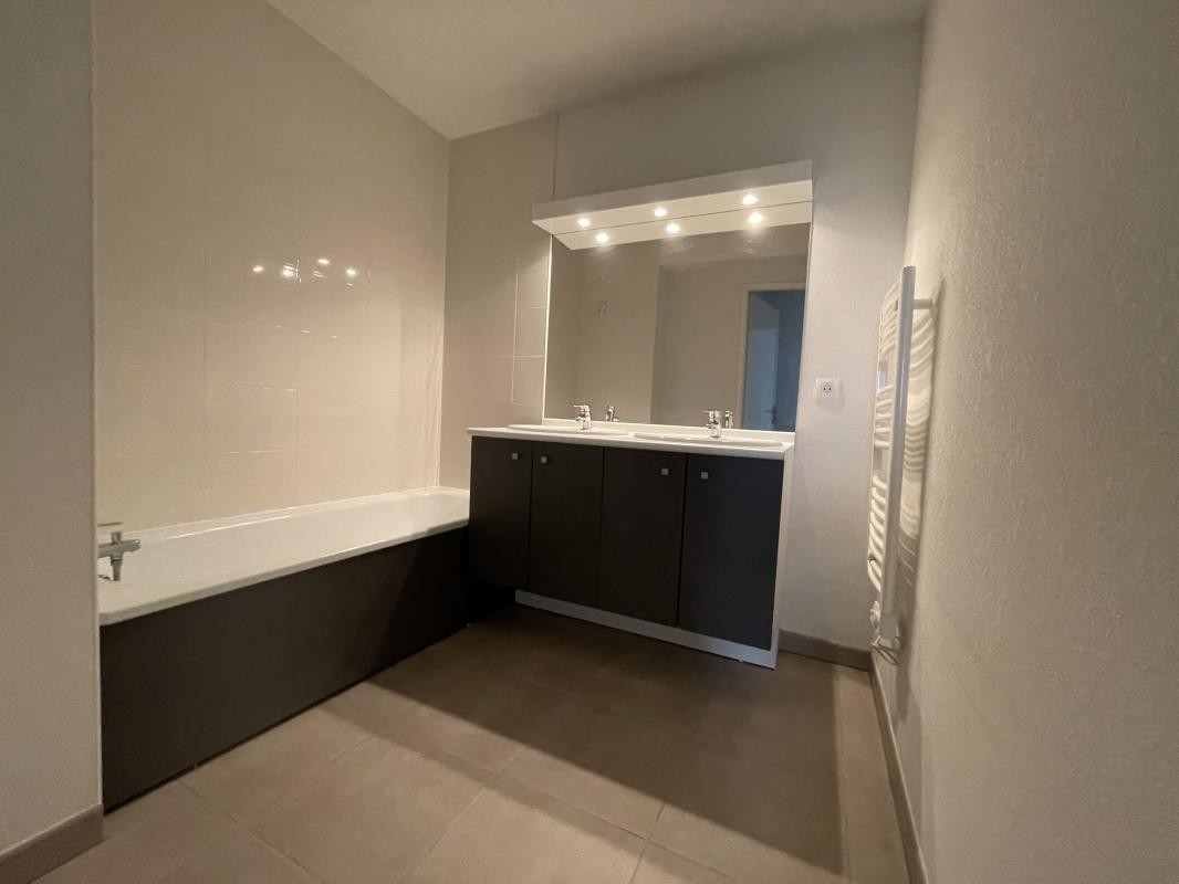 Location Appartement à Toulouse 3 pièces