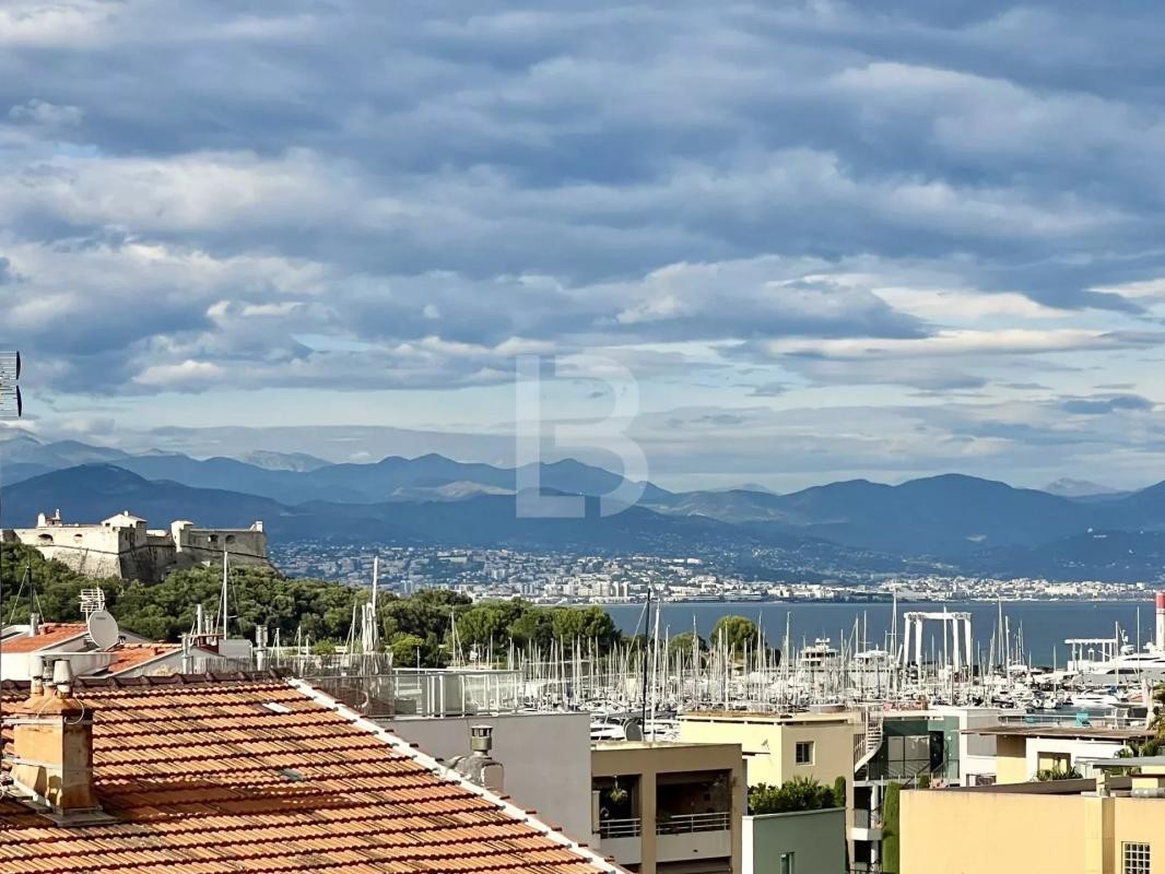 Vente Appartement à Antibes 6 pièces