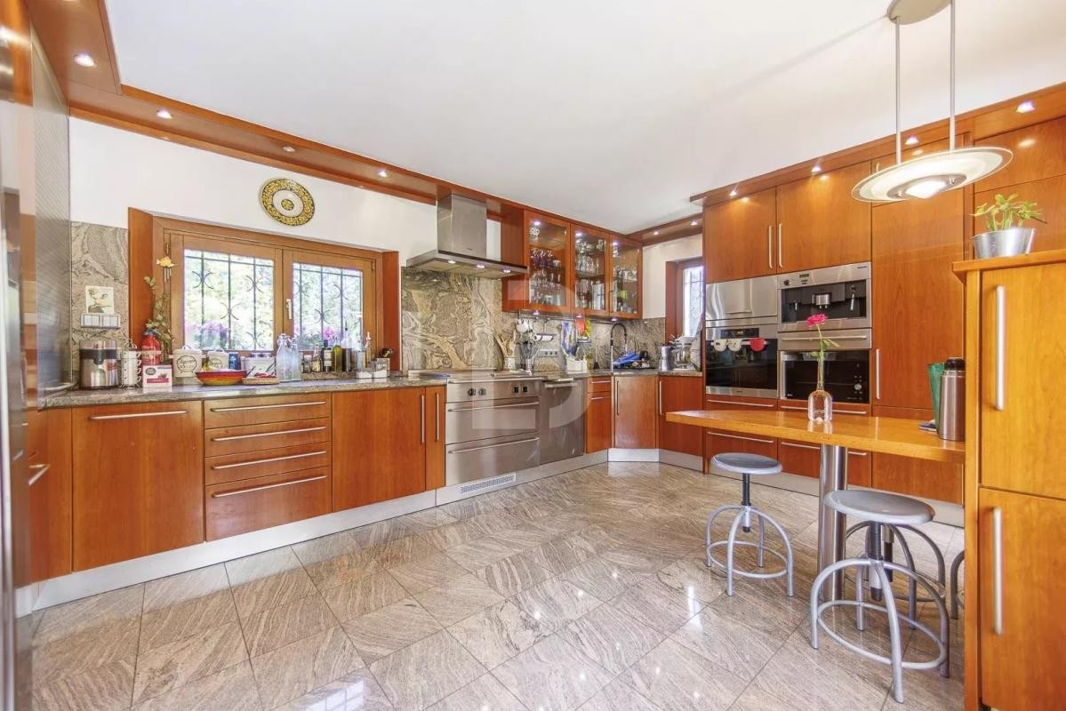 Vente Maison à Valbonne 8 pièces