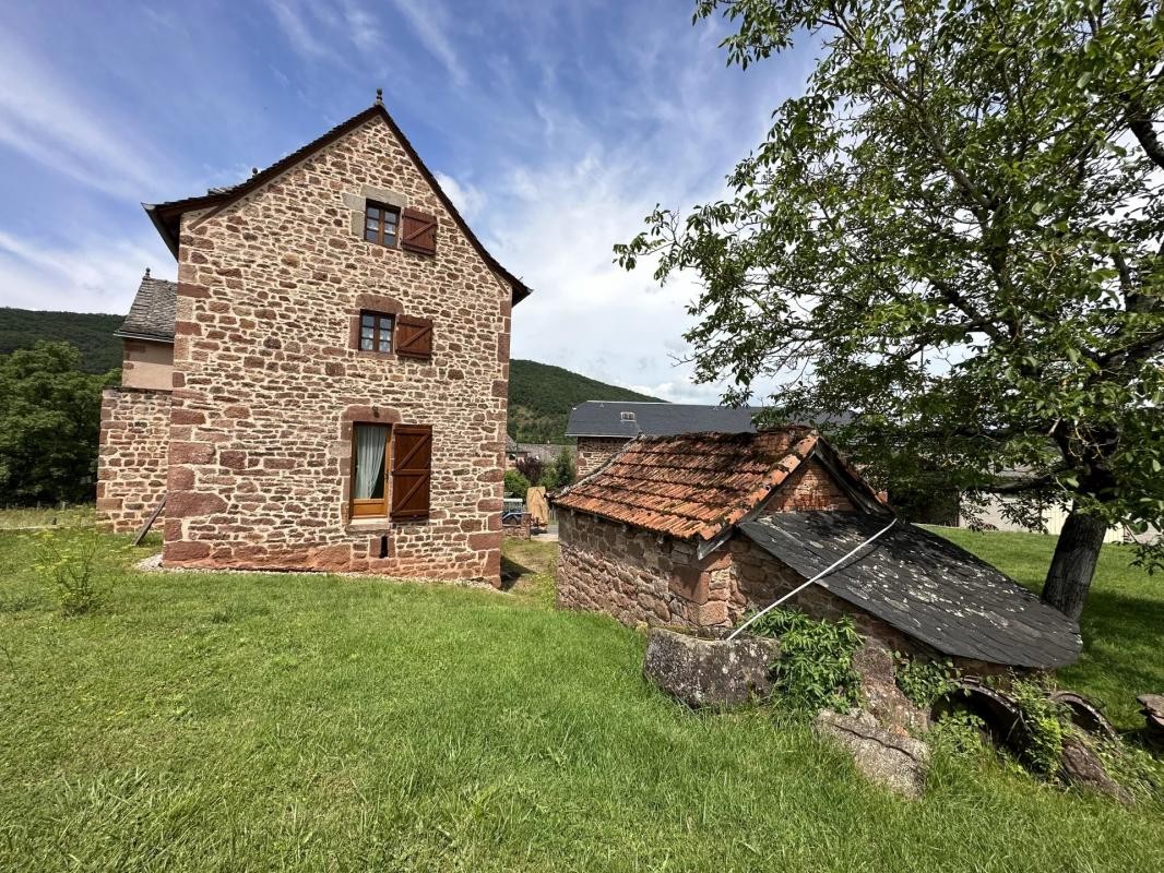 Vente Maison à Saint-Christophe-Vallon 6 pièces