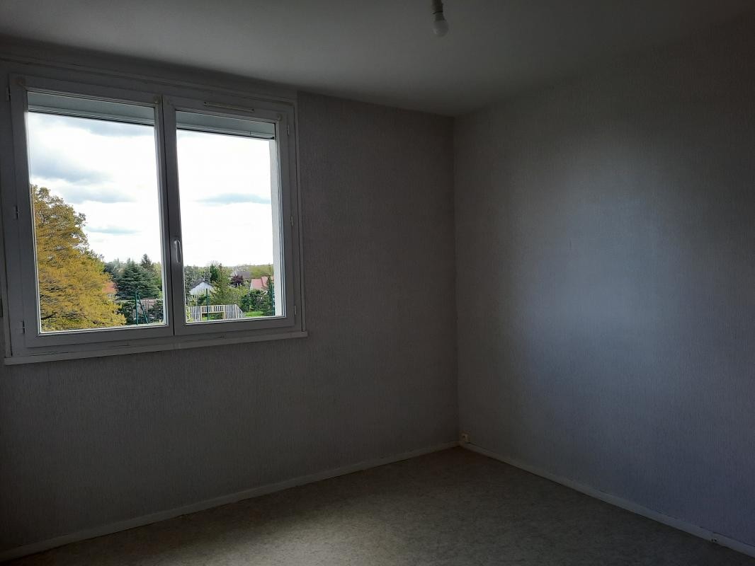 Location Appartement à la Châtre 5 pièces