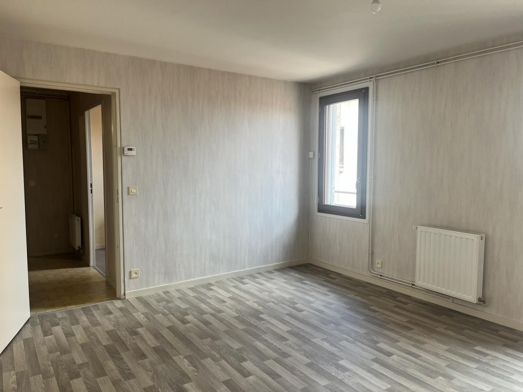 Location Appartement à la Châtre 2 pièces