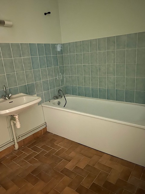 Location Appartement à Prissac 1 pièce