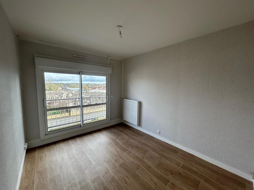 Location Appartement à la Châtre 5 pièces