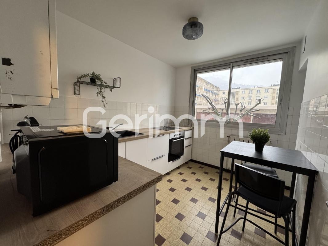 Location Appartement à Eybens 5 pièces