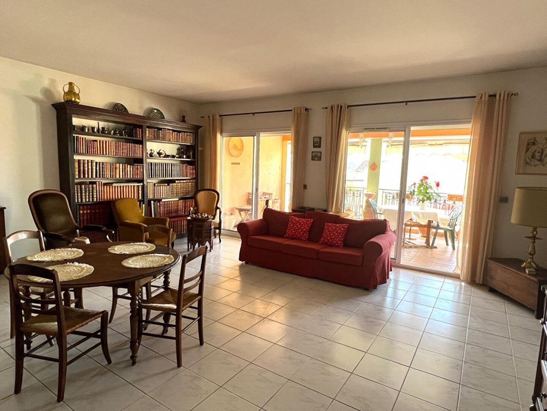 Vente Appartement à Saint-Cyr-sur-Mer 4 pièces