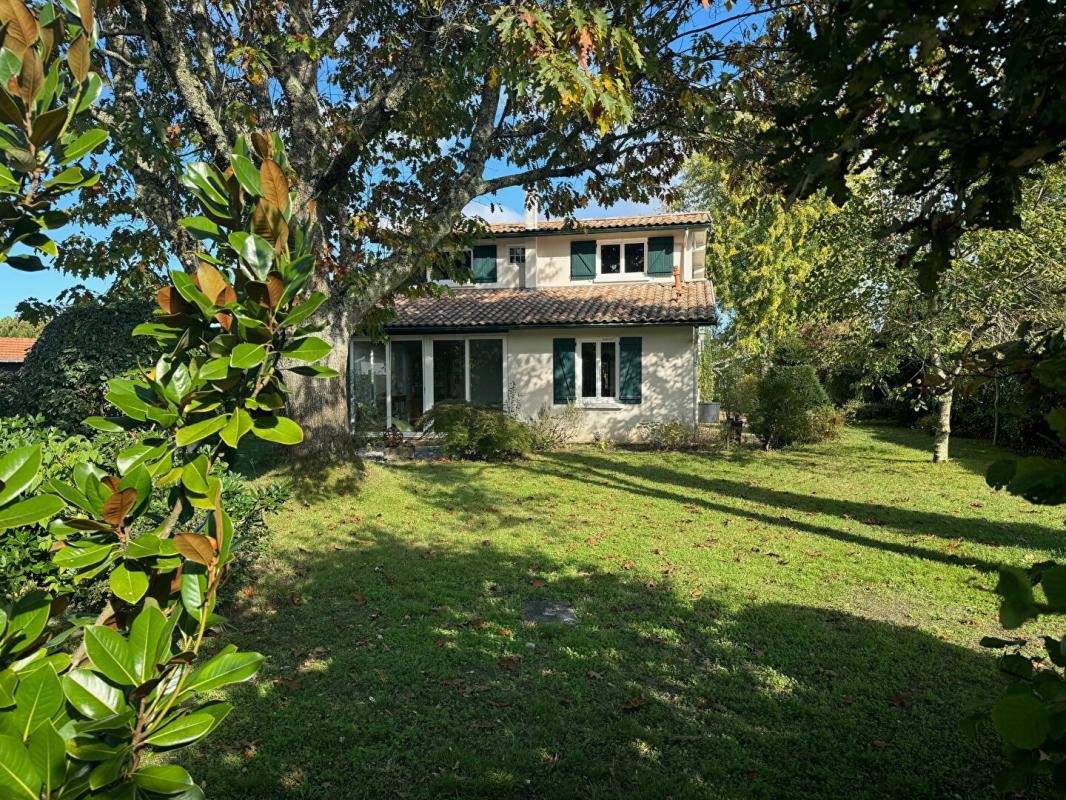 Vente Maison à Salles 8 pièces