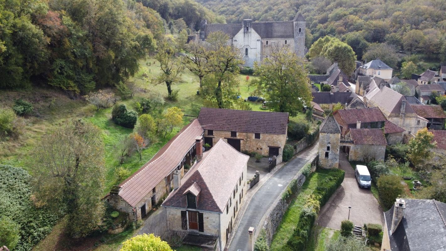 Vente Maison à Saint-Amand-de-Coly 6 pièces